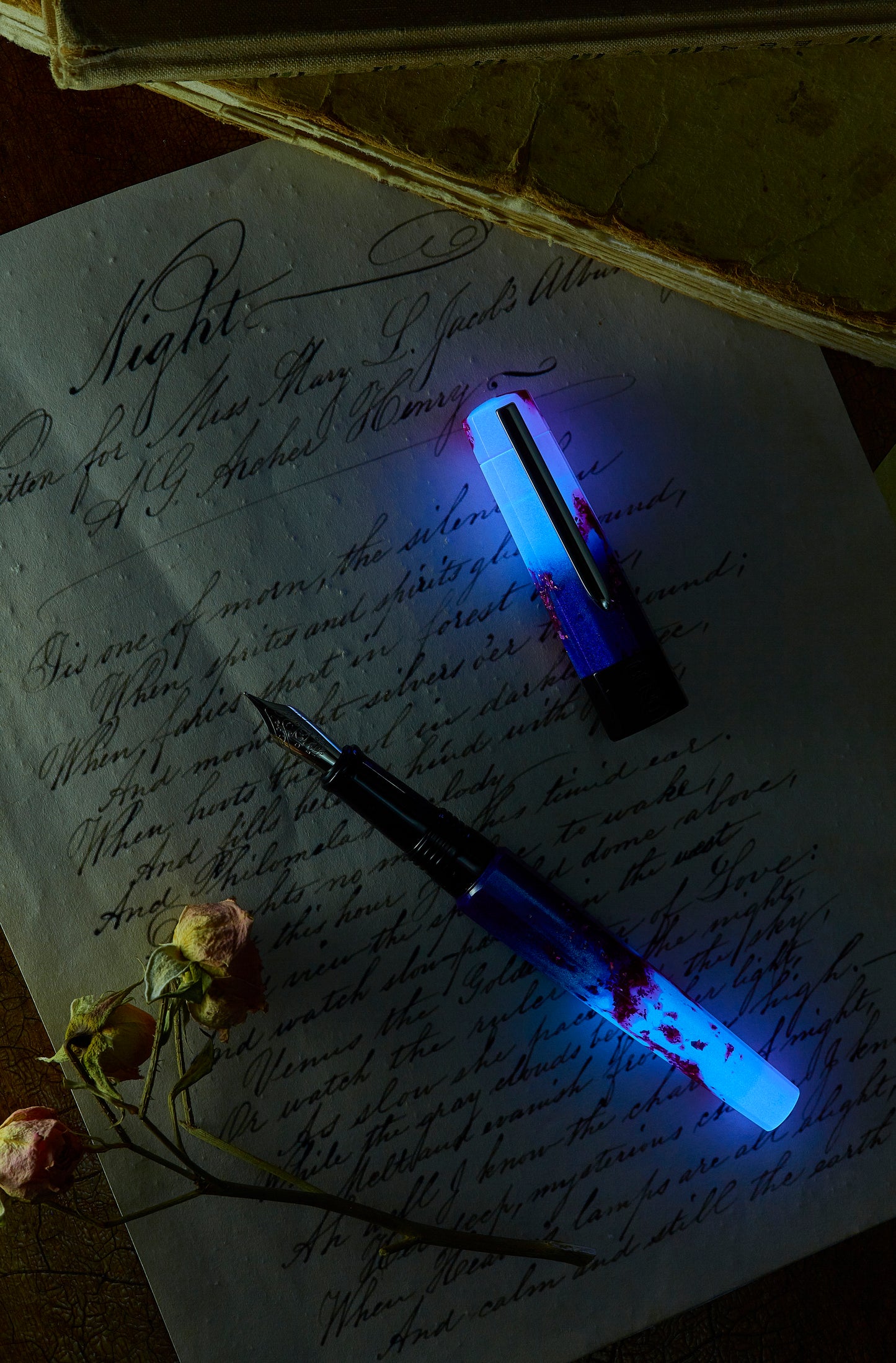 BENU Euphoria Rollerball pen - Love Story