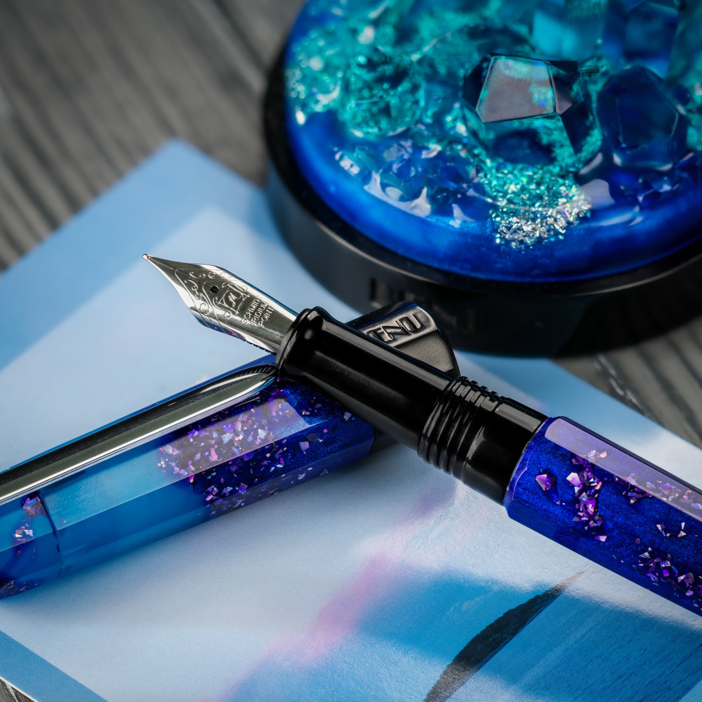 BENU Euphoria Fountain pen - Scent of Irises