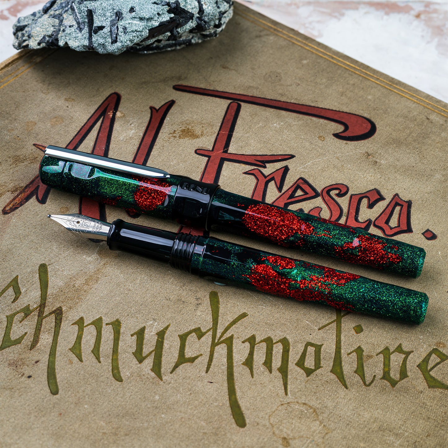 BENU Talisman Fountain pen - Dragon's Blood