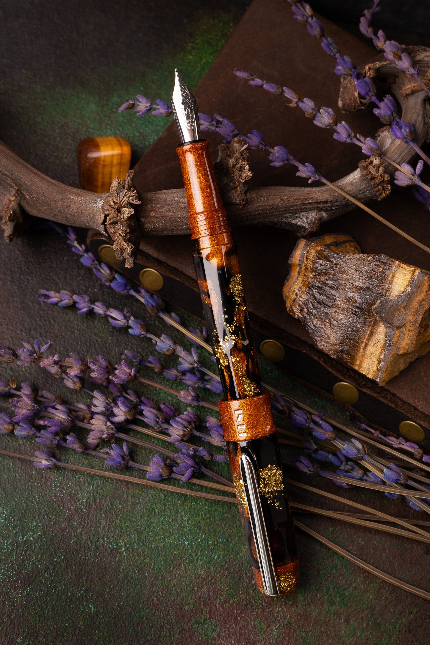 BENU Talisman Fountain pen - Tiger's eye
