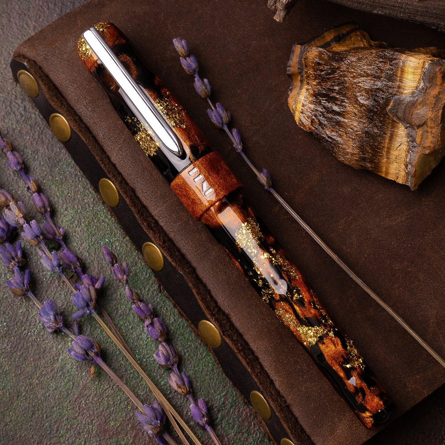 BENU Talisman Fountain pen - Tiger's eye