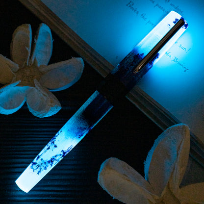 BENU Euphoria Fountain pen - Scent of Irises