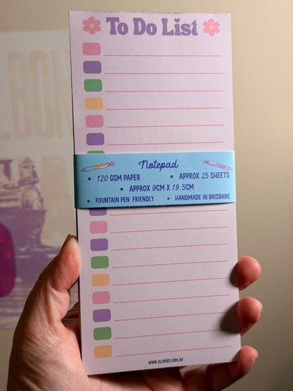 Notepad: Flowery To Do List (Light Pink Background)