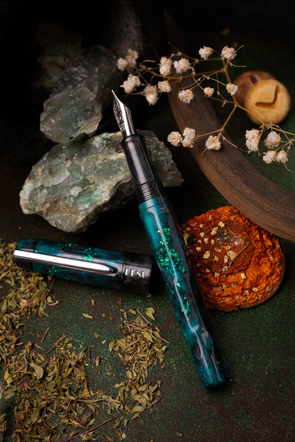 BENU Talisman Fountain pen - Cat's Eye
