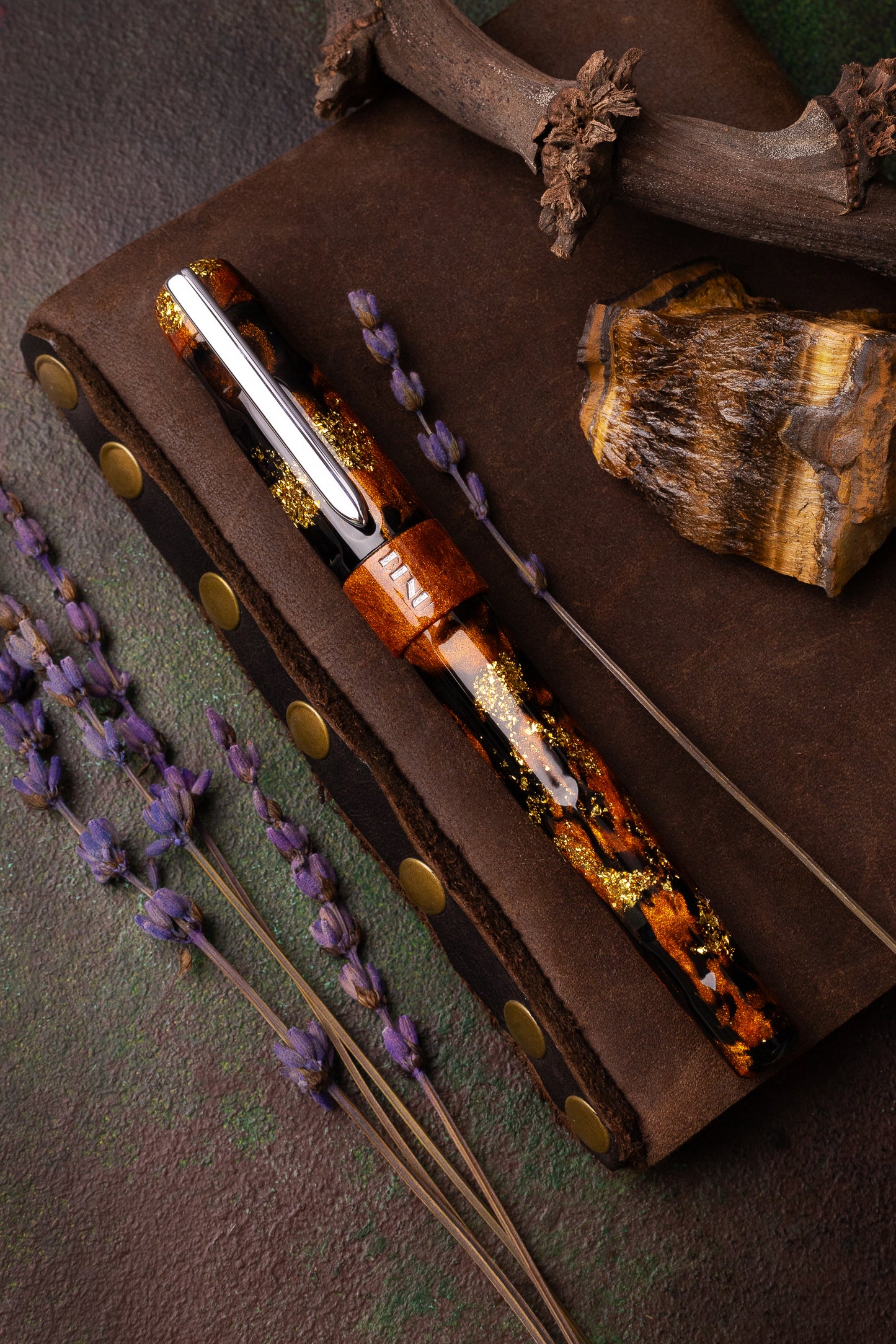 BENU Talisman Fountain pen - Tiger's eye